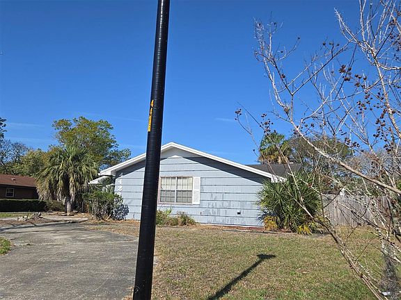 3rd image of 4420 Travelers Rd