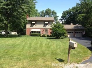 920 Kimlough Cir, Indianapolis, IN 46240