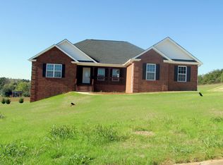 3152 Sagegrass Dr, Louisville, TN 37777