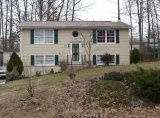 5525 Carousel St, Fredericksburg, VA 22407