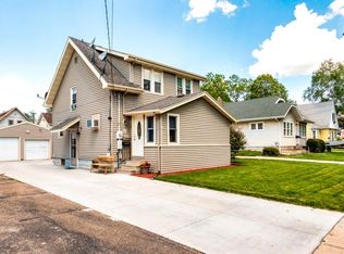 921 4th Ave SE, Rochester, MN 55904