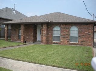 2300 Mehle St, Arabi, LA 70032