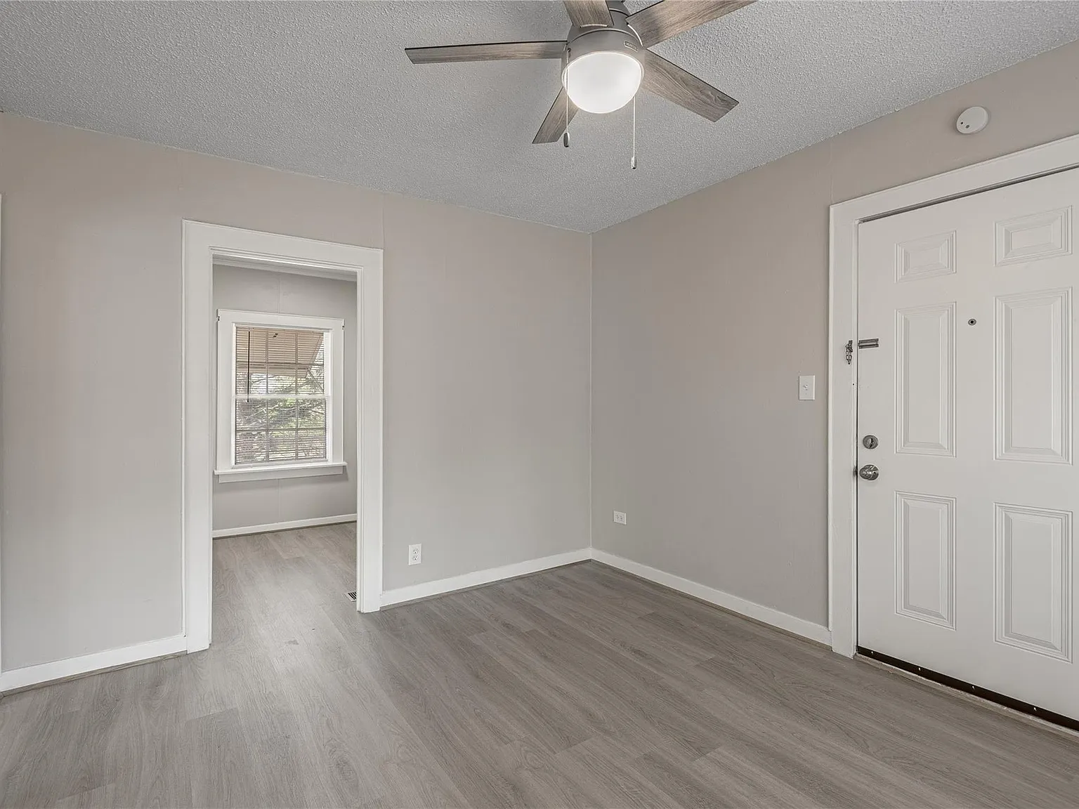 1 bed, 1.0 bath, 495 sqft, $699 — Photo 3