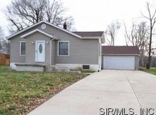 155 E Airline Dr, East Alton, IL