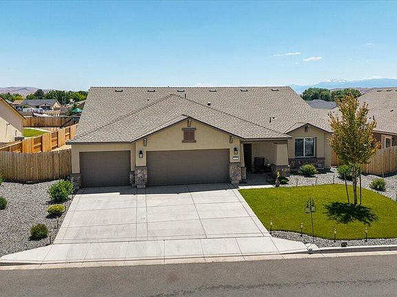 5th image of 548 Fox Branch Dr