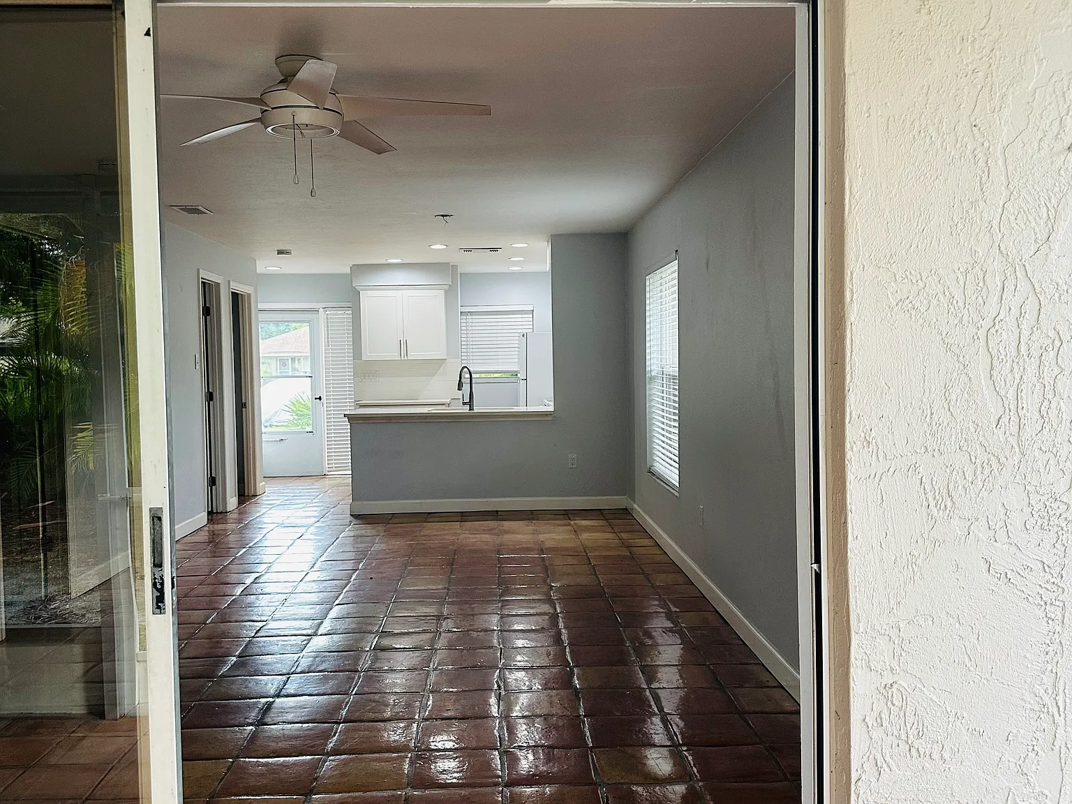 N Jefferson Ave, Sarasota — Photo 2
