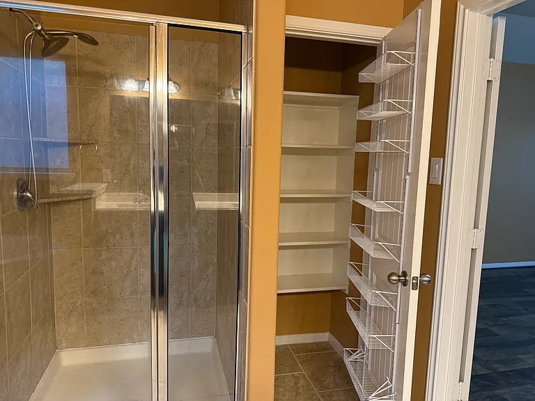 12643 Jamestown Crossing Ln — Photo 46