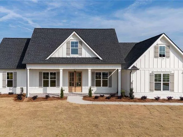 132 Telluride Trl NE, Calhoun, GA 30701