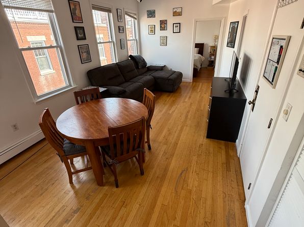 25 Hanover Ave APT 4