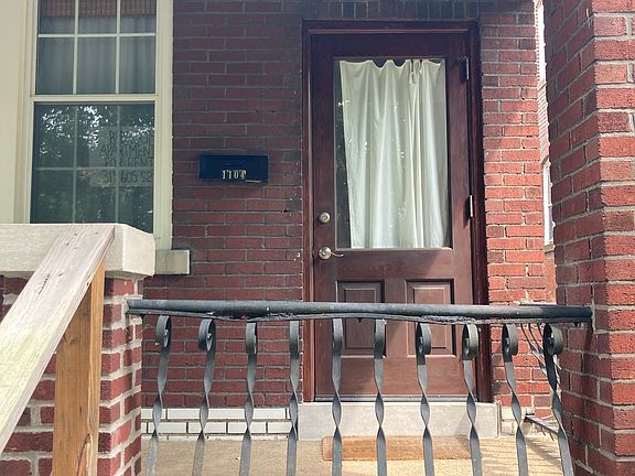 3rd image of 1104 Louisville Ave