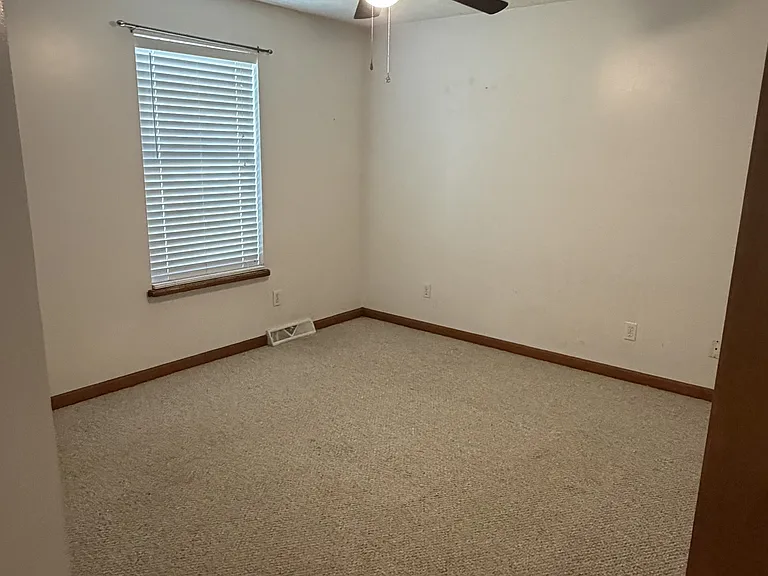 74 S Heather Ln #A — Photo 3