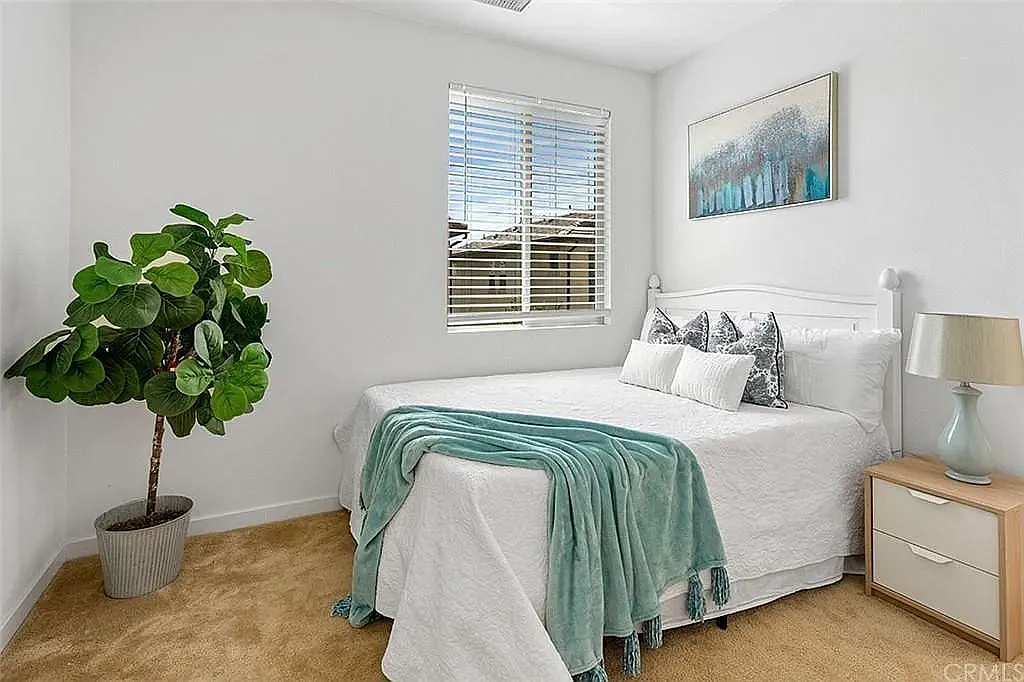 3 bed, 1752 sqft, $4,800 — Photo 2