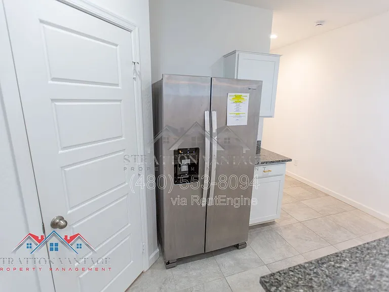 1673 N Wrigley Dr — Photo 13