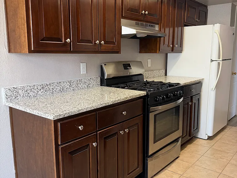 10609 Springwood Dr #D — Photo 10