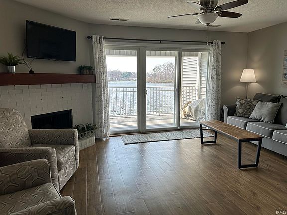 5th image of 1725 Colonial Dr