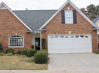 121 High Crest Ct, Simpsonville, SC 29681