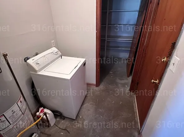 2413 N Prince Ave, Wichita, KS 67219