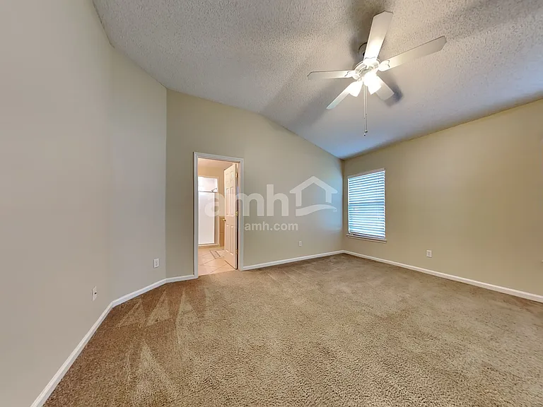 9261 Redtail Dr — Photo 11