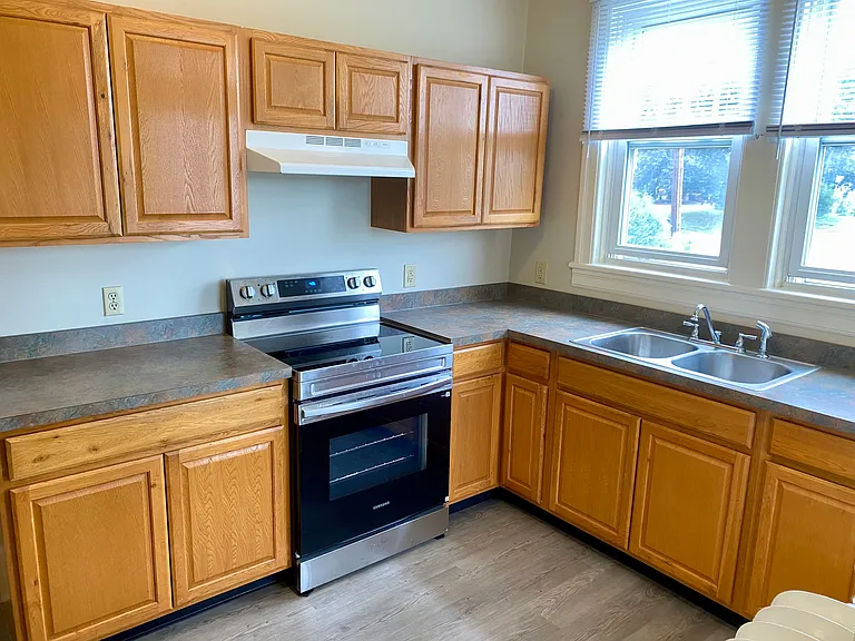 808 Hamilton Blvd — Photo 6