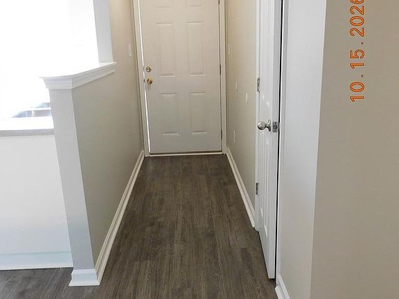 2nd image of 118 Kingston Village Dr