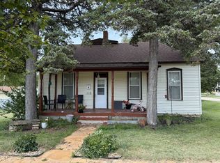 421 N Pine St, Beloit, KS 67420