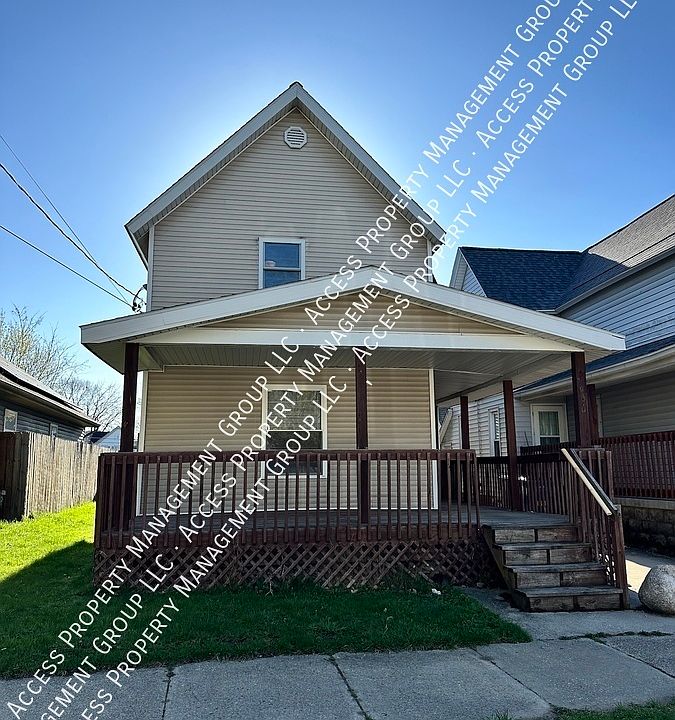 1st image of 206 Gold Ave NW