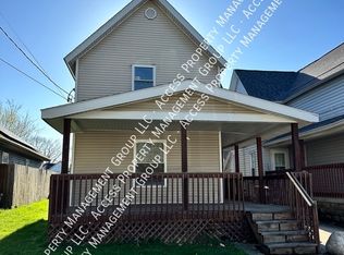 206 Gold Ave NW, Grand Rapids, MI 49504