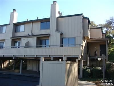 1st image of 11 Corinthian Ct