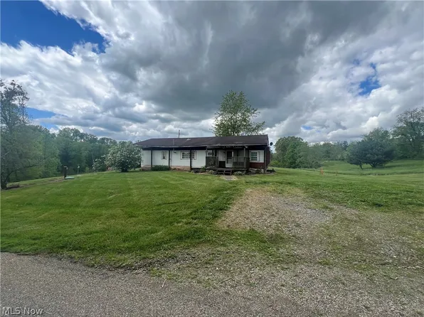 7135 Township Road 466, Lakeville, OH 44638