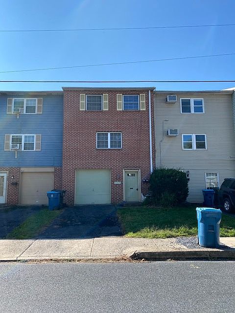 1st image of 267 Penn St
