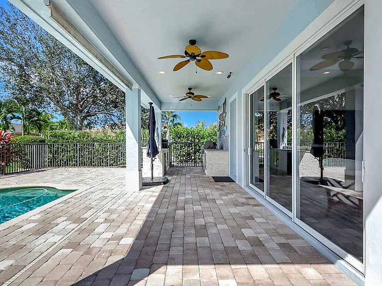 7186 SW Quiet River Ct — Photo 37