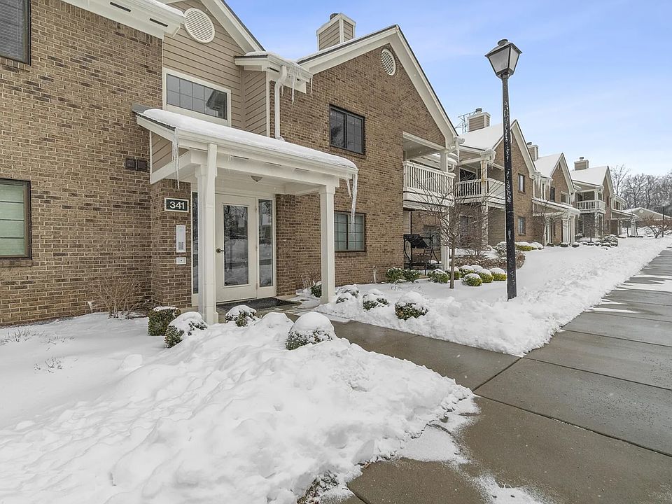 1st image of 341 Piatt Pl Unit 208