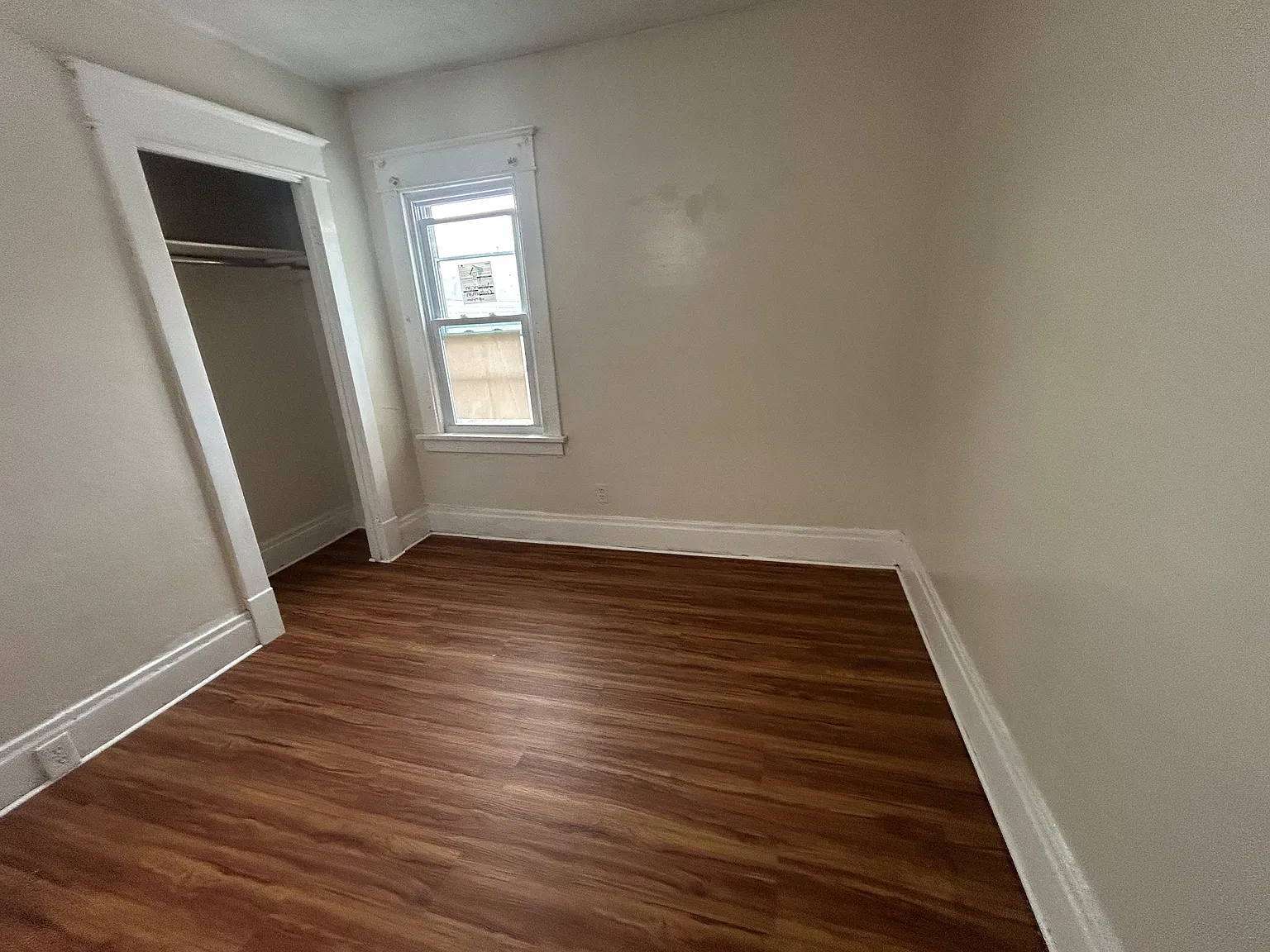 3 bed, 962 sqft, $1,500 — Photo 2