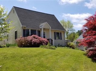 17 Elaine Dr, Broad Brook, CT 06016
