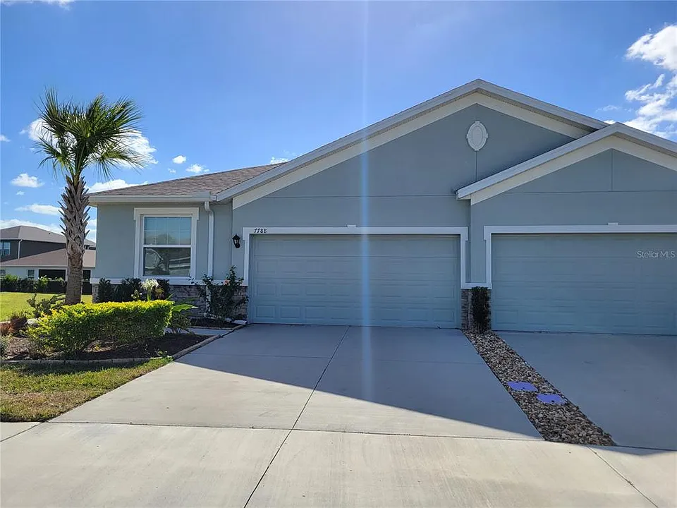 7788 Stonebrook Cir