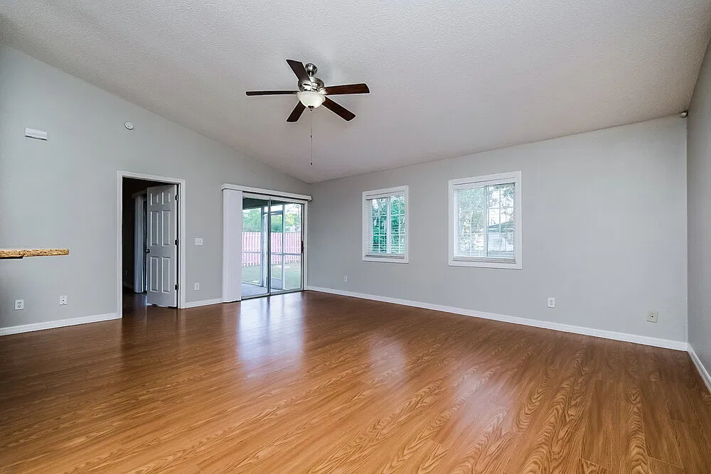 3 bed, 2.0 bath, 1441 sqft, $3,100 — Photo 3