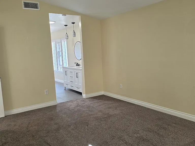 2361 Valley View Pl — Photo 22