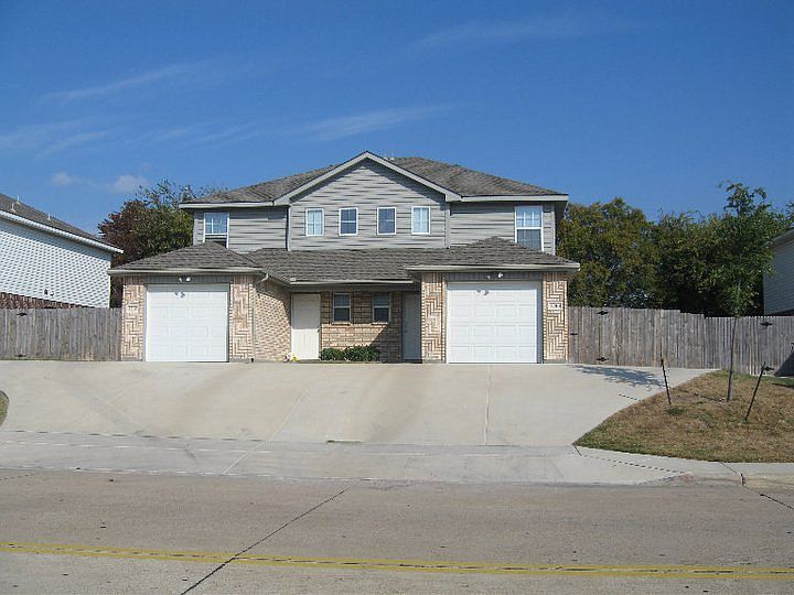 1st image of 7710 Downe Dr