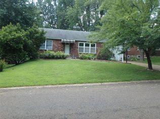 9232 Alpine Dr, Saint Louis, MO