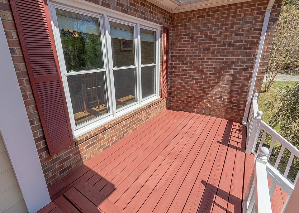 1st image of 111 Barefield Dr