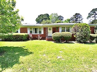 2214 Azalea Dr, Valdosta, GA 31602