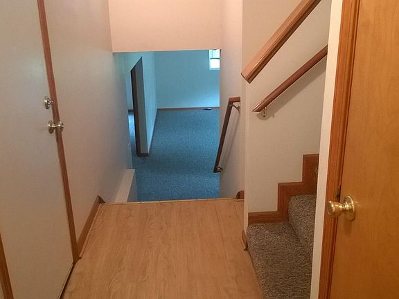 3rd image of 13047 James St