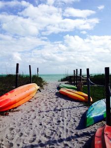 101 Ocean Lane Dr APT 302, Key Biscayne, FL, 33149