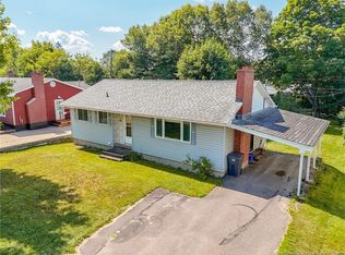 577 Maple St, Fredericton, NB E3A 3R5