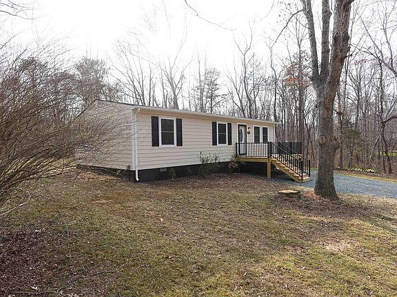2nd image of 845 Noell Ln