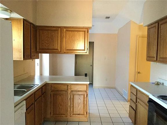 5th image of 6821 Richfield Dr