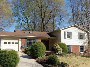 14417 Pecan Dr, Rockville, MD 20853