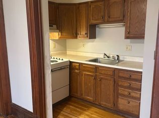 38 Cottage St #1, Rutland, VT 05701