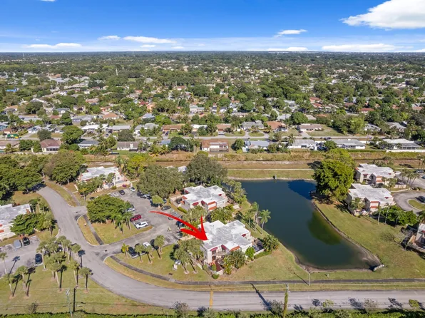 4145 Village Drive #D, Delray Beach, FL 33445