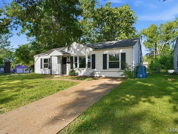 2nd image of 9801 Lorna Ln